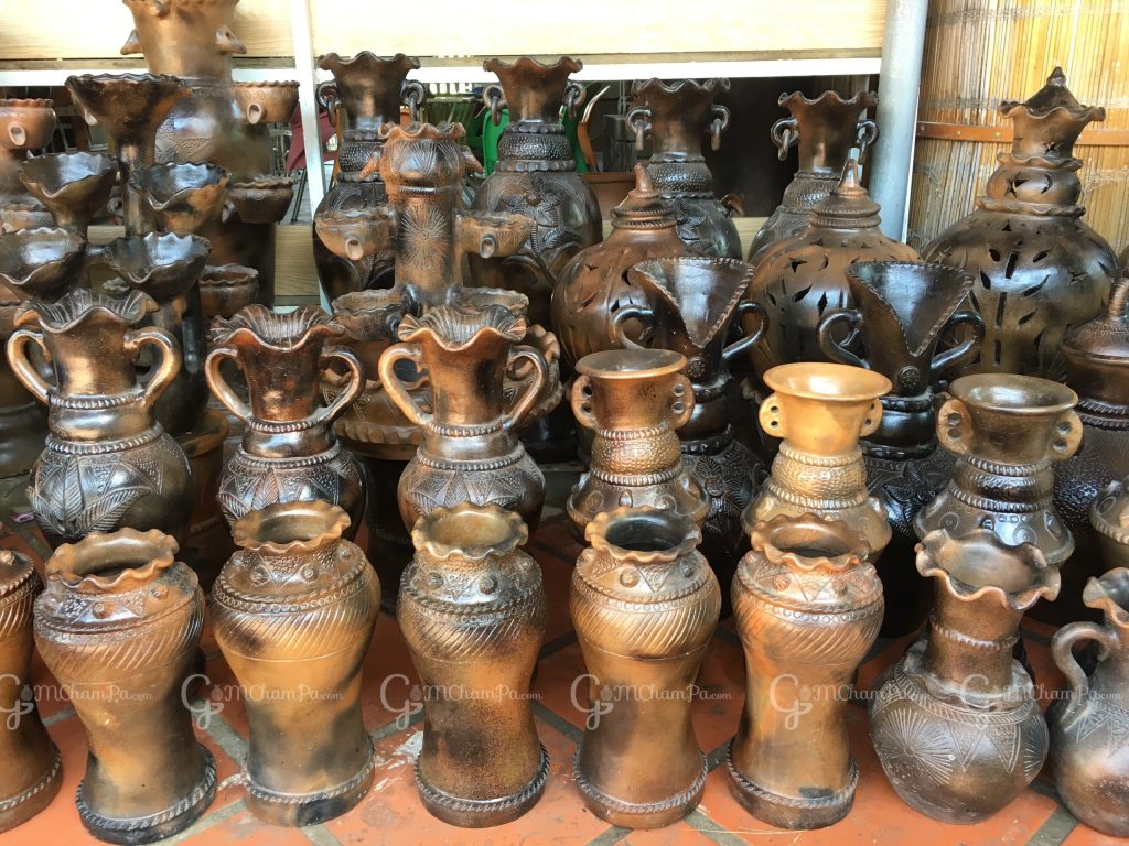 Làng gốm Bàu Trúc Ninh Thuận – vẹn nguyên nét độc đáo từ ngàn xưa. z4107128446102 deabc0c6b2c7cce4da2b7578f0a7b576