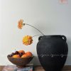 bình hoa trang trí chất liệu gốm Chăm
