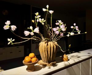 Bình gốm cắm hoa